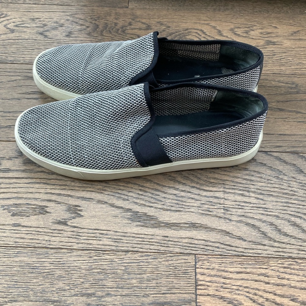 Vince Blair perforated slip on leather shoes